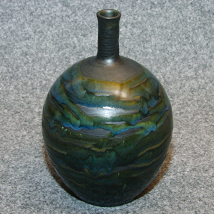 玄彩釉壺